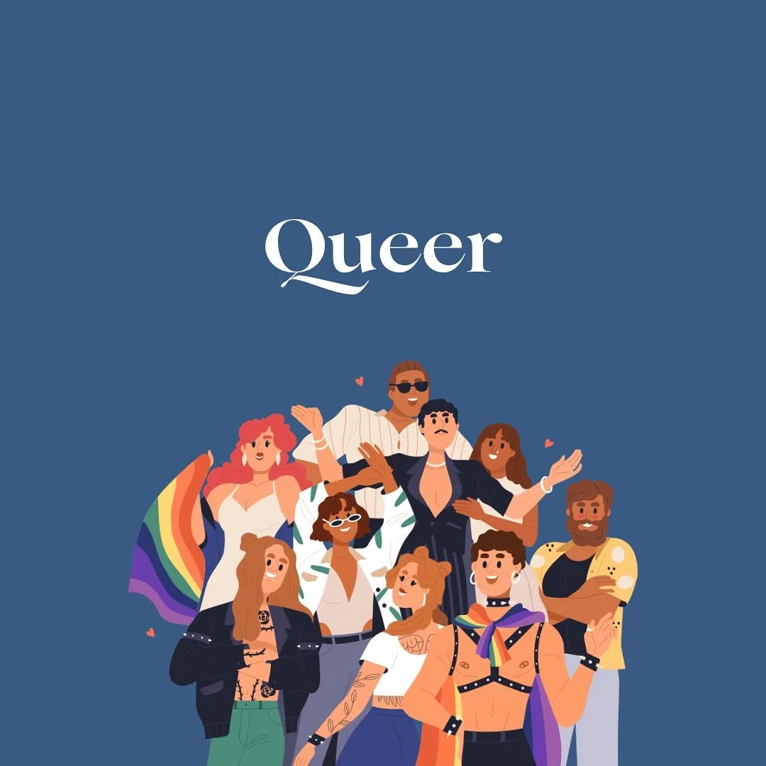 Q wie Queer 🌈

Queer ist ein &Uuml;berbegriff f&uuml;r alle, die sich nicht mit den heterosexuellen und cisgeschlechtlichen Normen identifizieren. 

Queer kann dabei eine Selbstbezeichnung sein und sich sowohl auf Geschlechtsidentit&auml;t als auch 
