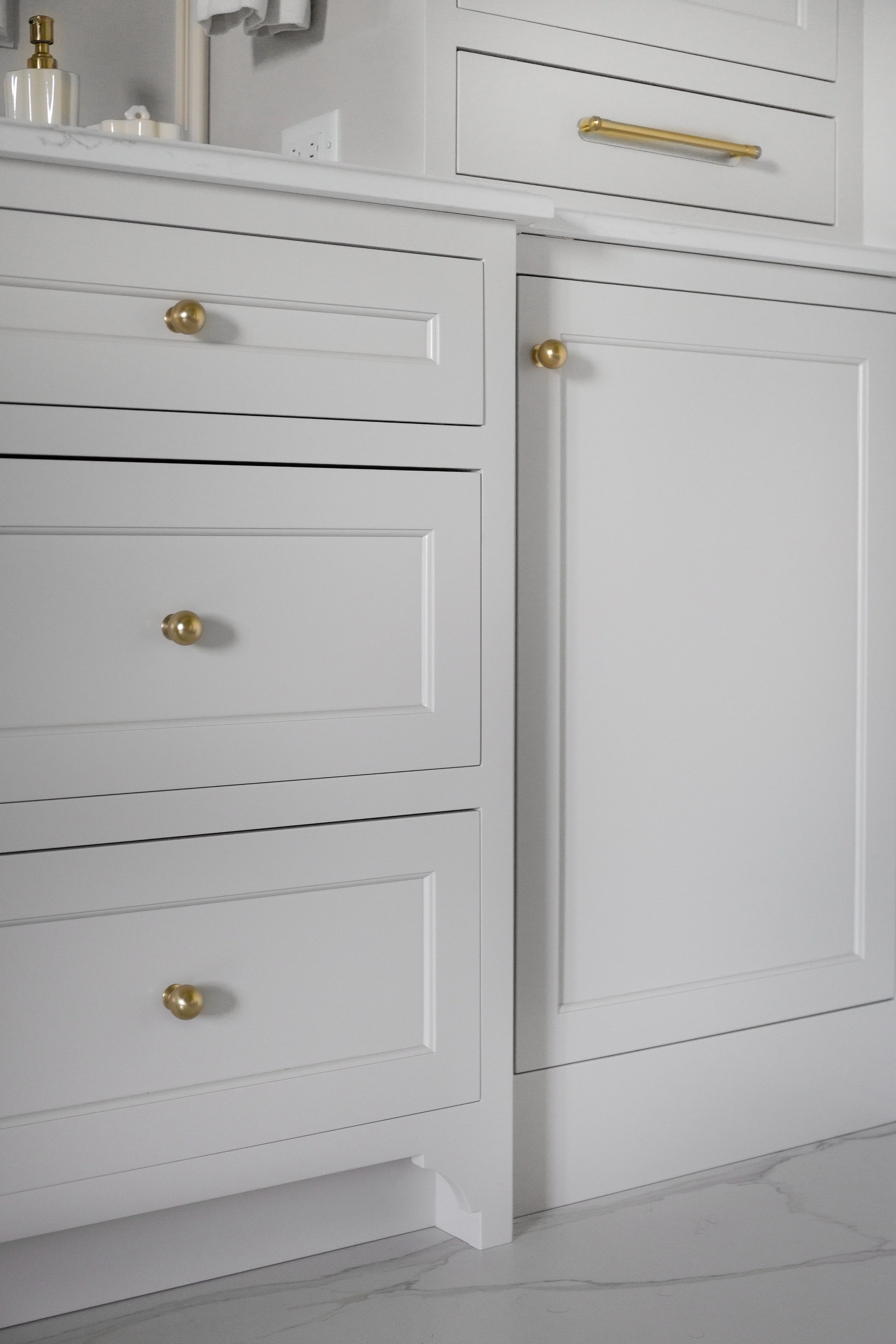 cabinet_detail.jpg