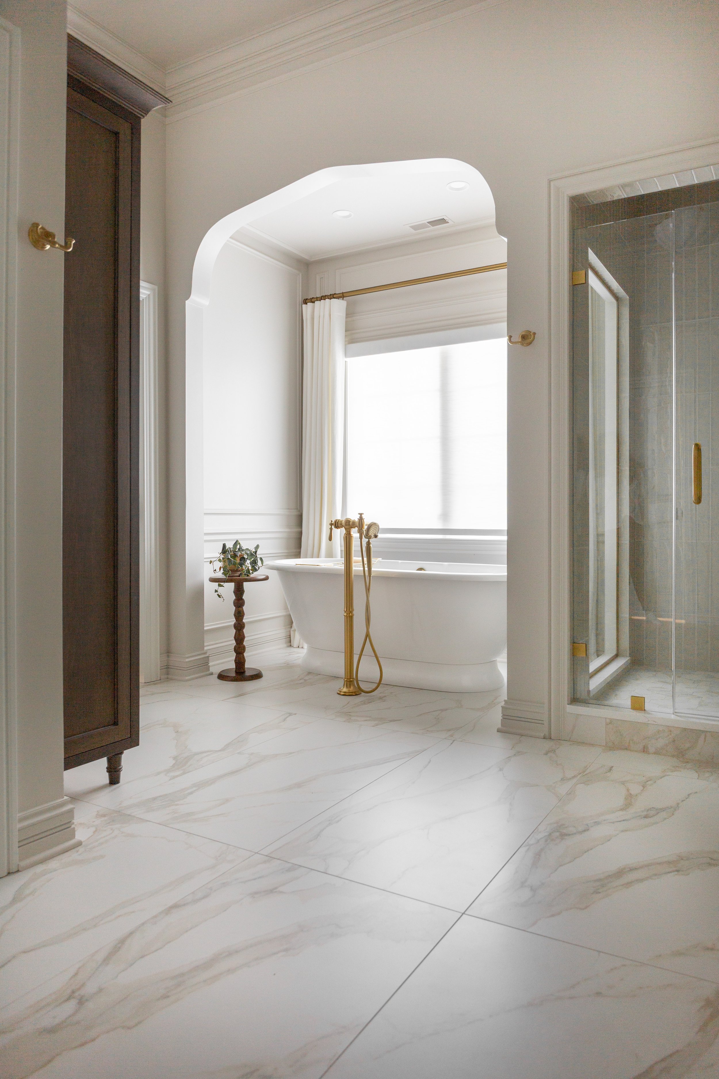 bathtub_wide_tall.jpg