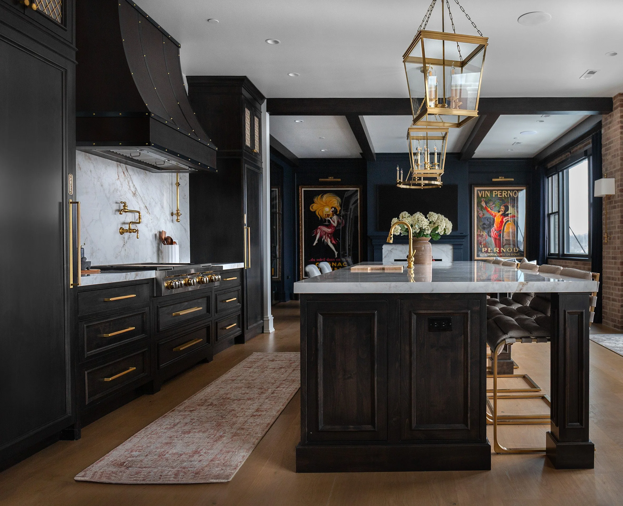 wide_kitchen_hero_2_crop.jpg