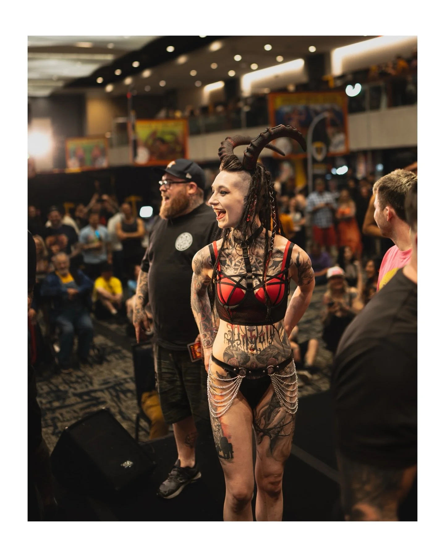 Getting excited for my upcoming conventions. First up is @villainarts Cleveland, and then @cyantattoo in Dayton!

I still have some availability for dedicated photo coverage, DM me for details!