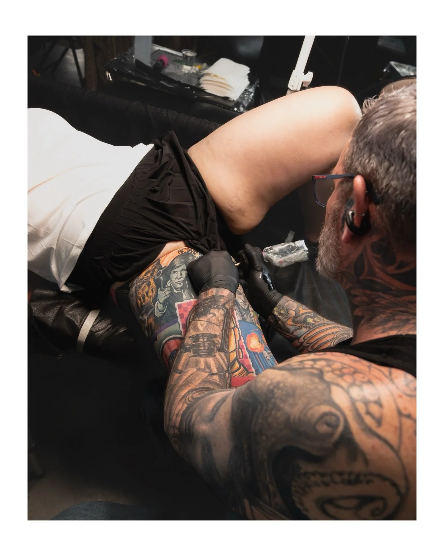 Here are some shots of my time with @thefamilybusiness.ink at the @cyantattoo convention. Always great to see old friends and to meet new ones. 

Thanks to the following people for being so warm and inviting me into your space. 
@kingkrystattoos 
@da