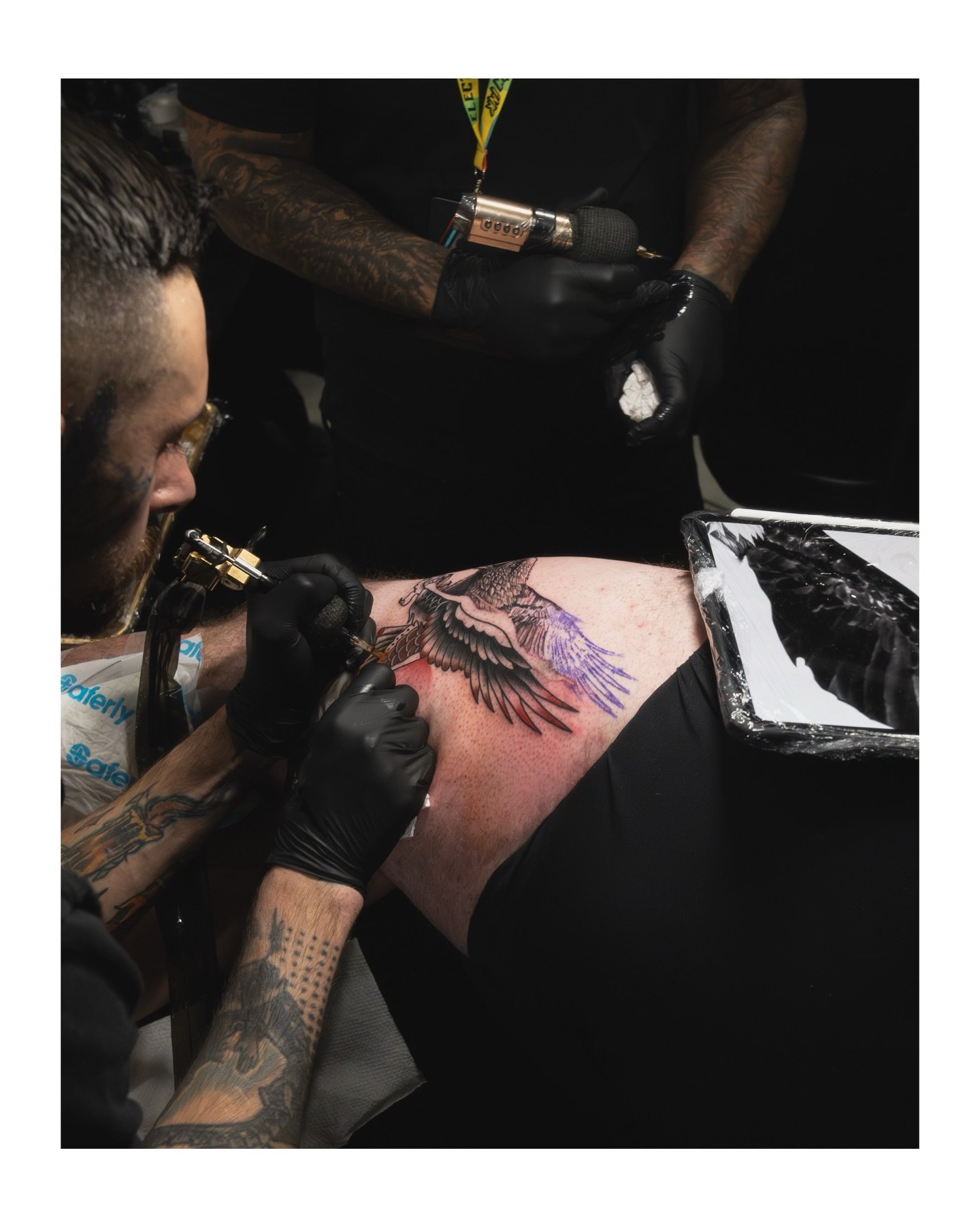 So pumped about these photos I got of @outermindcreations at the @cyantattoo Invitational. 

A special thank you to my homie @dicassox for welcoming me into your tattoo family and to @shannonvolz_tattoos and your entire shop for sharing your space wi