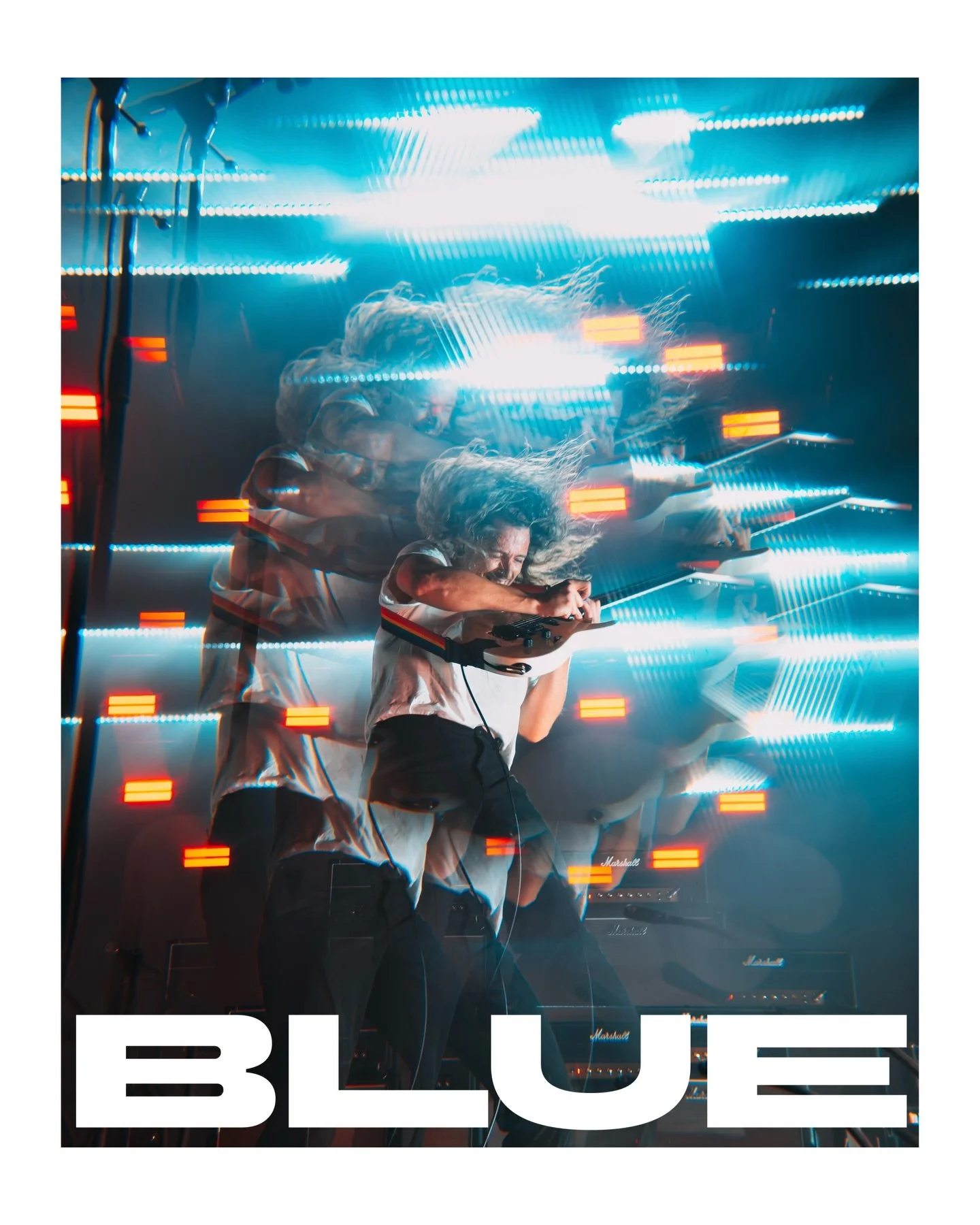 Tell me, how does it feel?

Blue is another color I love photographing concerts with. I feel like it makes the moment bigger, especially if the artist is wearing lighter colored clothes - they really pop out against the light in a fun way.