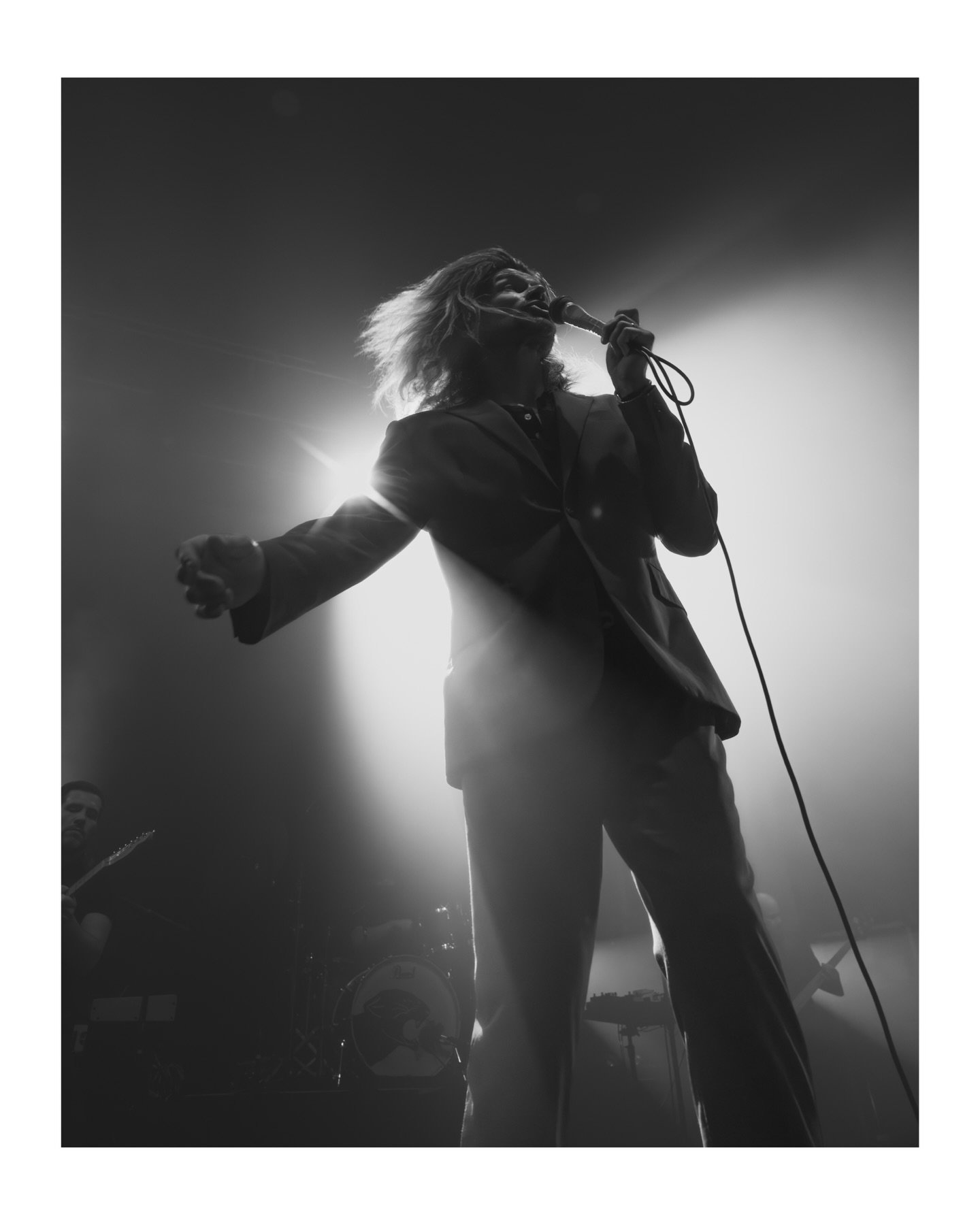 I&rsquo;m an addict for dramatics, I confuse the two for love. 

@takingbacksunday at the Newport Music Hall @promowestlive in Columbus, Ohio 6/09/26

Shot for @rokkr.press @
@sonyalpha @prismlensfx