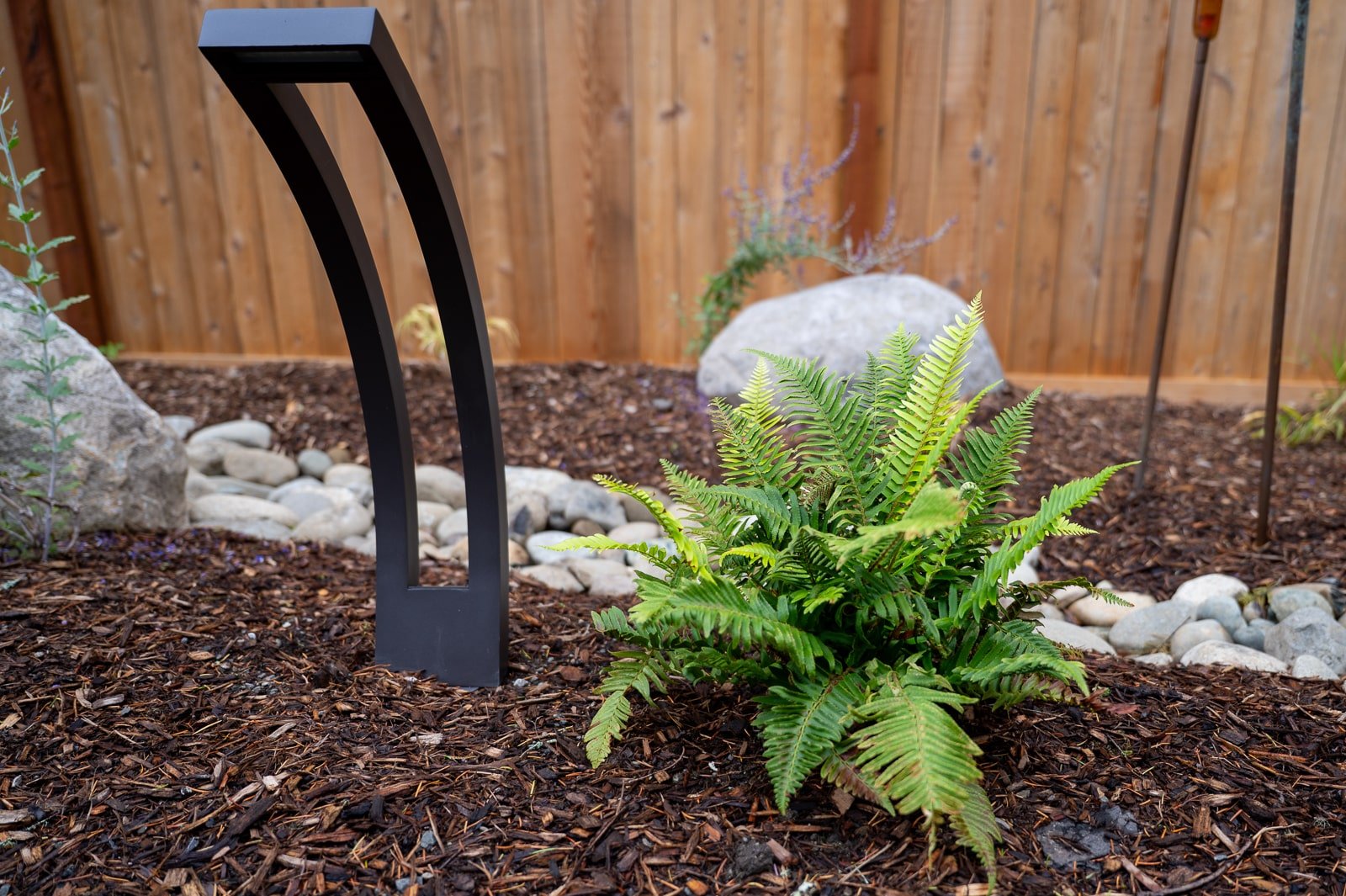 Modern LED landscape light 4.jpg