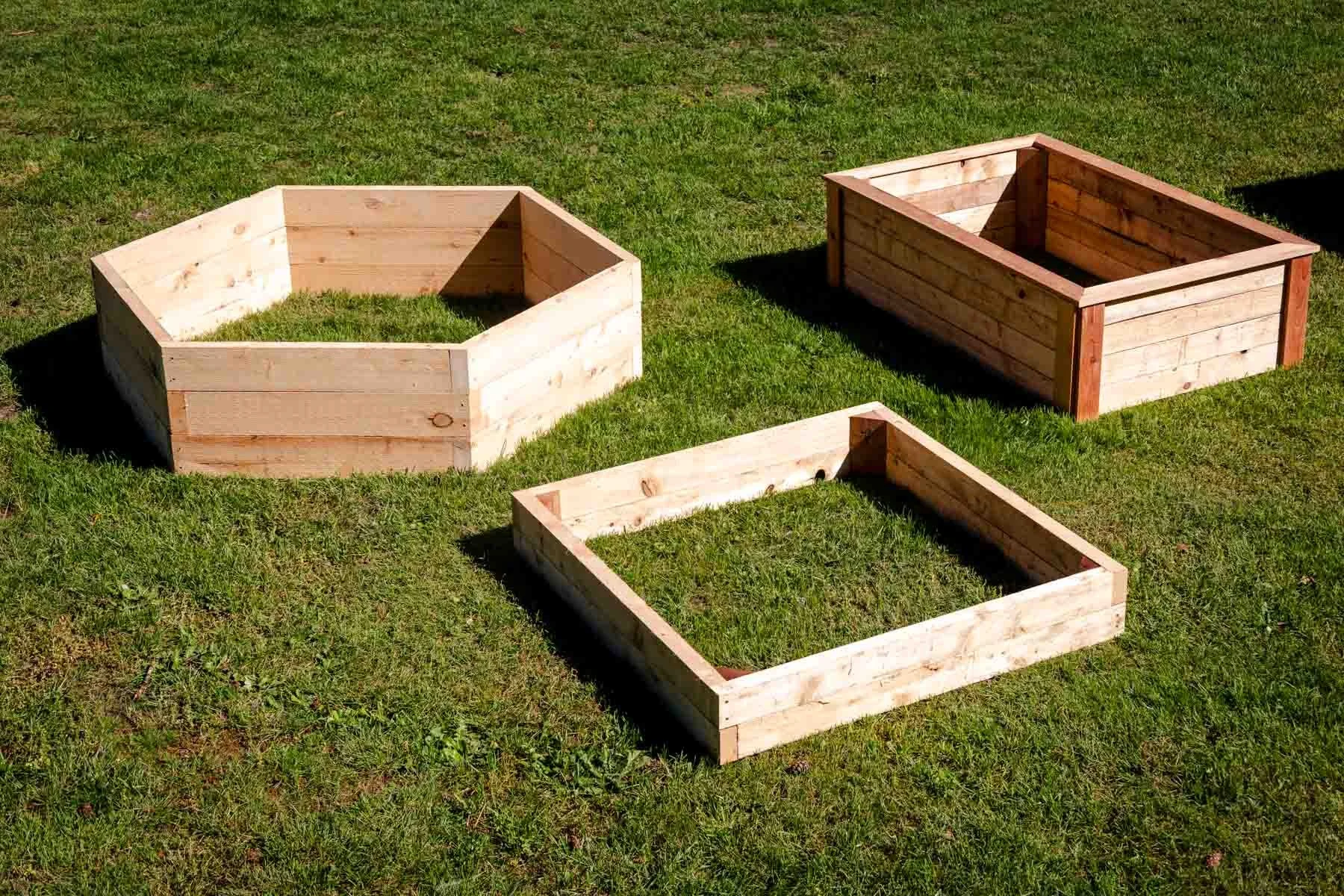 Handmade cedar vegetable boxes-15.jpg