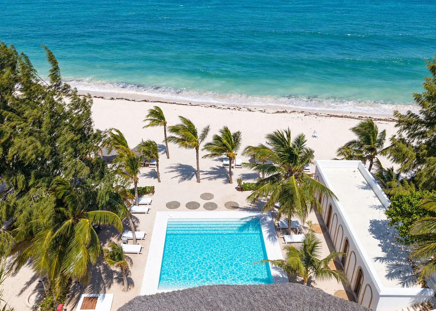 Alawi_Home_Kenya_pool_ocean_5.png