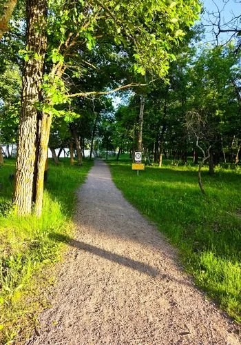 pinawa_ironwood_trail_07.jpg