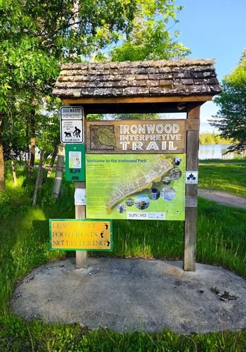 pinawa_ironwood_trail_09.jpg