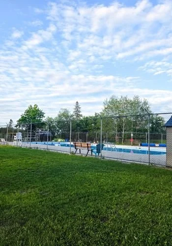 pinawa_pool_02.jpg