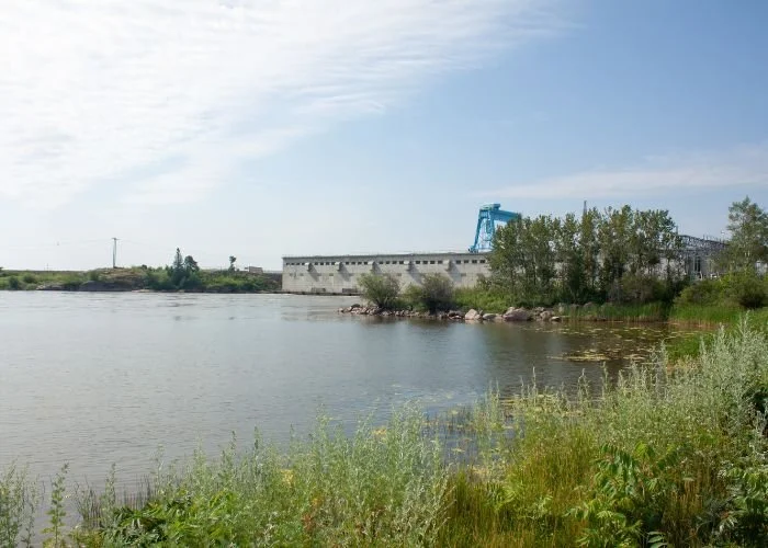winnipeg_river_dams_mcarthur_09.jpg