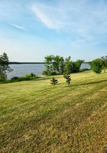 lacdubonnet_lakeside_park_02.jpg