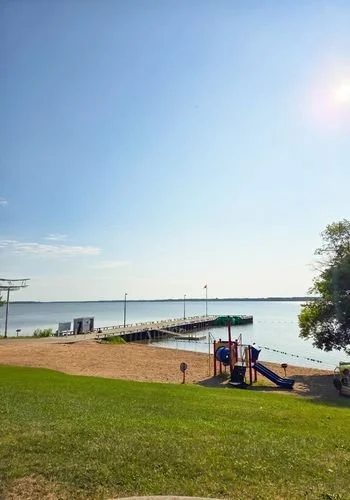 lacdubonnet_beach_03.jpg