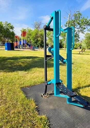 powerviewpinefalls_village_green_park_01.jpg