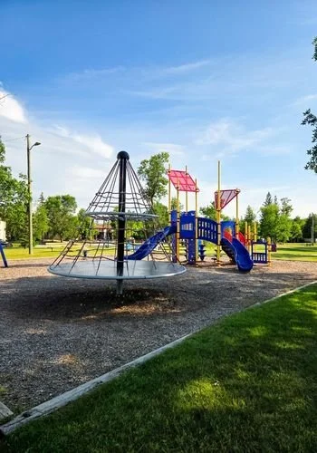 powerviewpinefalls_village_green_park_03.jpg