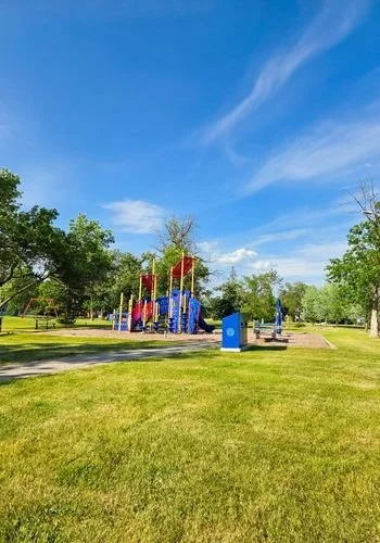 powerviewpinefalls_village_green_park_04.jpg