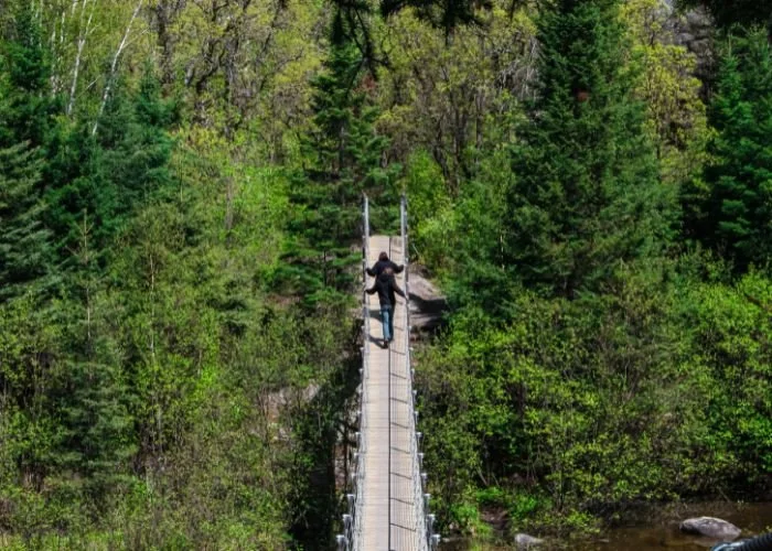 pinawa_suspension_bridge_01.jpg
