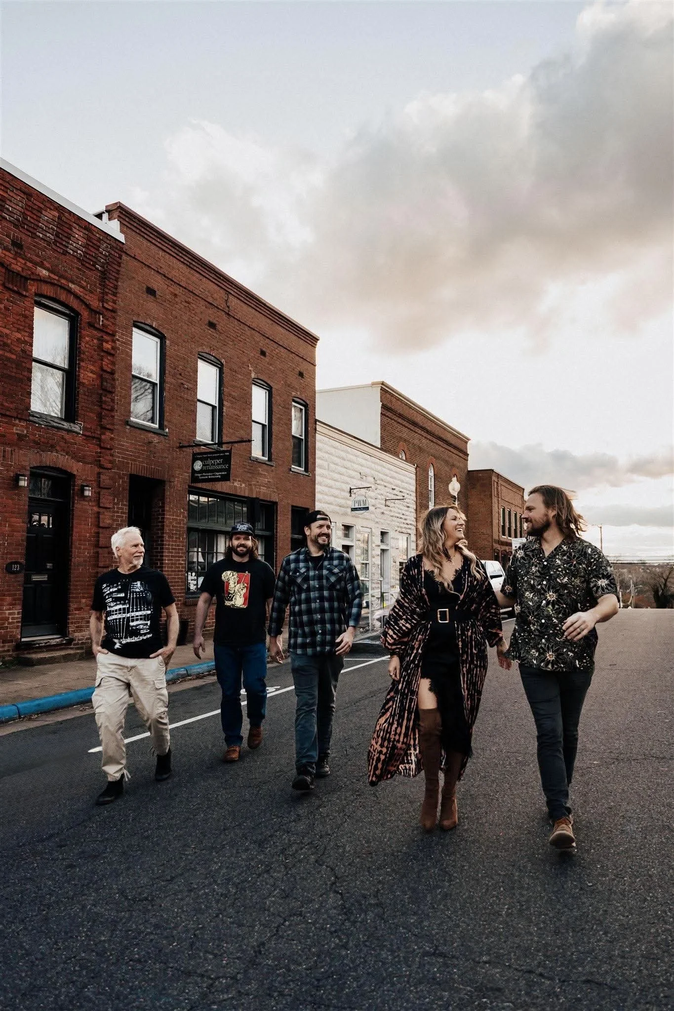 30e953be8edbdc244c9d8fded3a30514 2.jpg