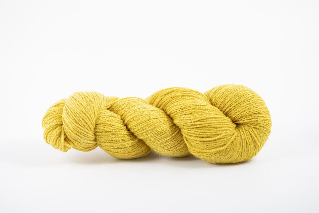 Shaniko wool fingering marigold.jpg