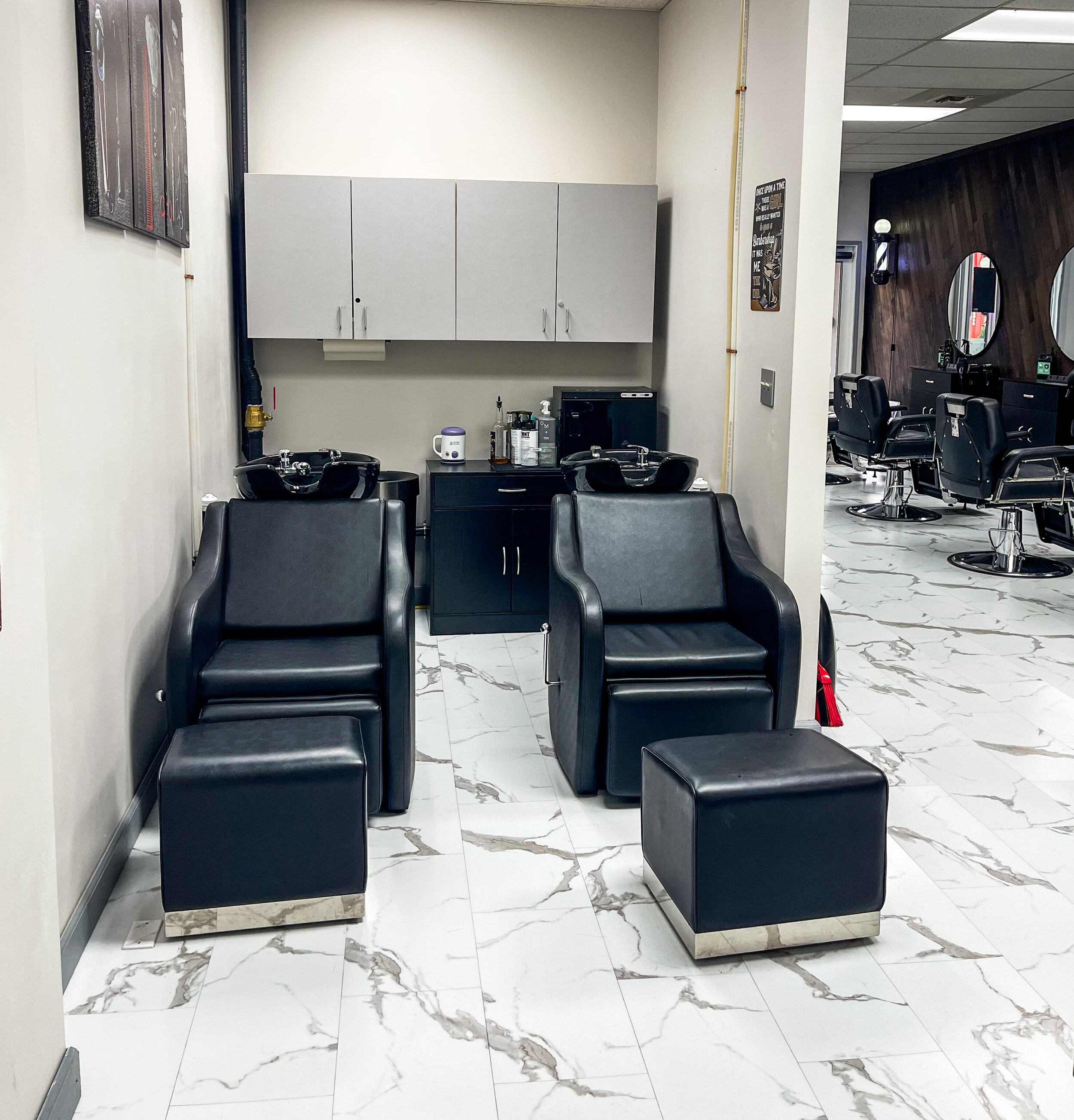 Elite Barbershop Interior 2.JPG