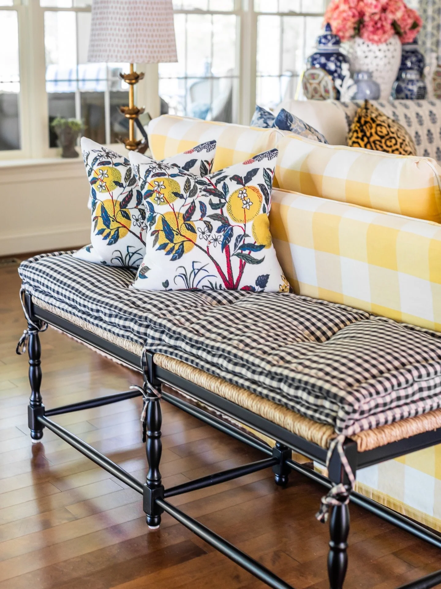 The U-Fam sale is officially underway, making now the best time to save on all of your projects for the new year! Visit us in-store to learn how we can help you make the most of your savings, from selecting fabrics and furniture frames to bringing ev