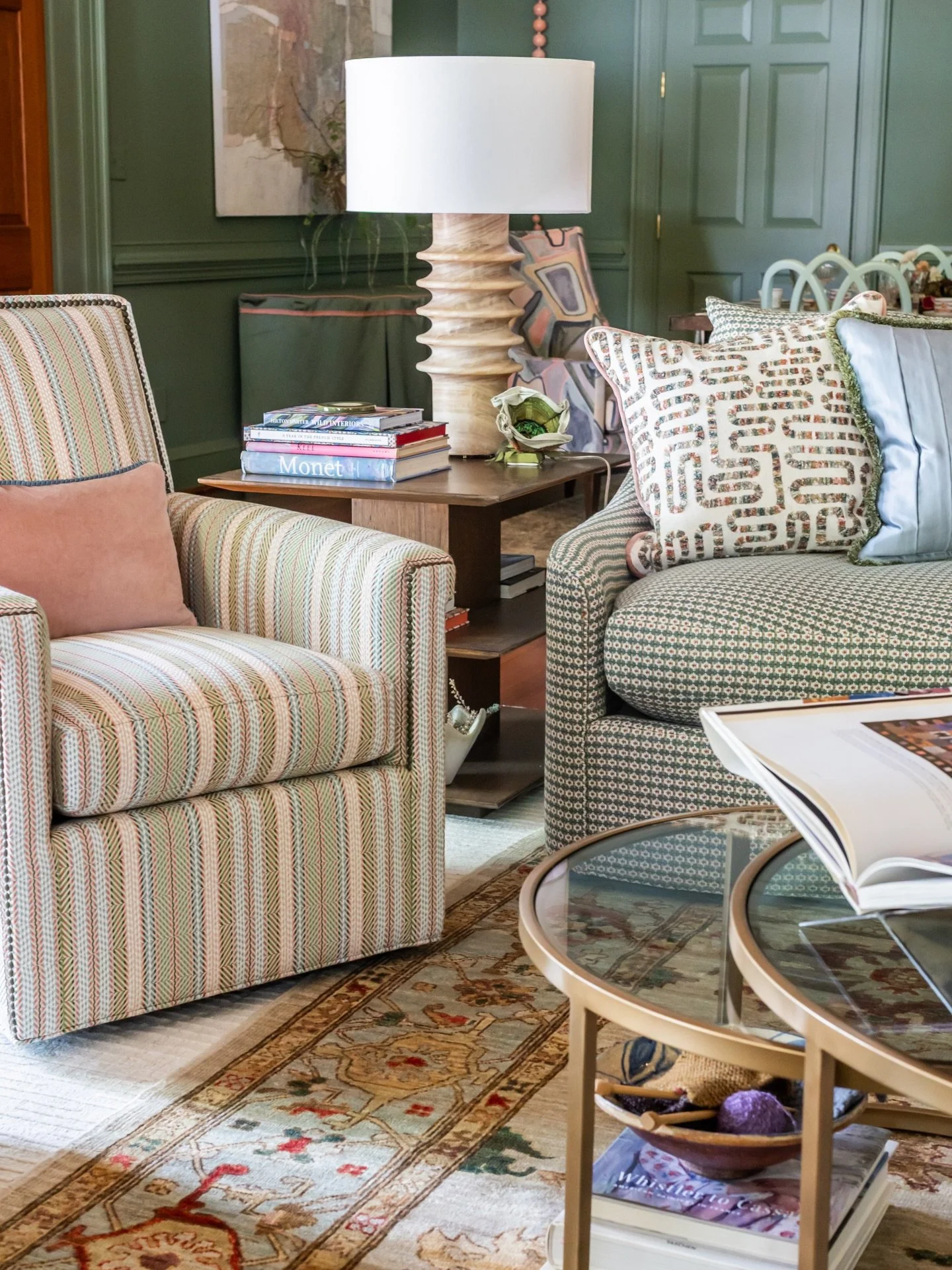 Great upholstery is the foundation of any great room, and our designers knew from the start that, as the heart of the home, the Living &amp; Dining Room at @foundrymanor needed pieces that were as comfortable as they were beautiful. 

@crlaine&rsquo;