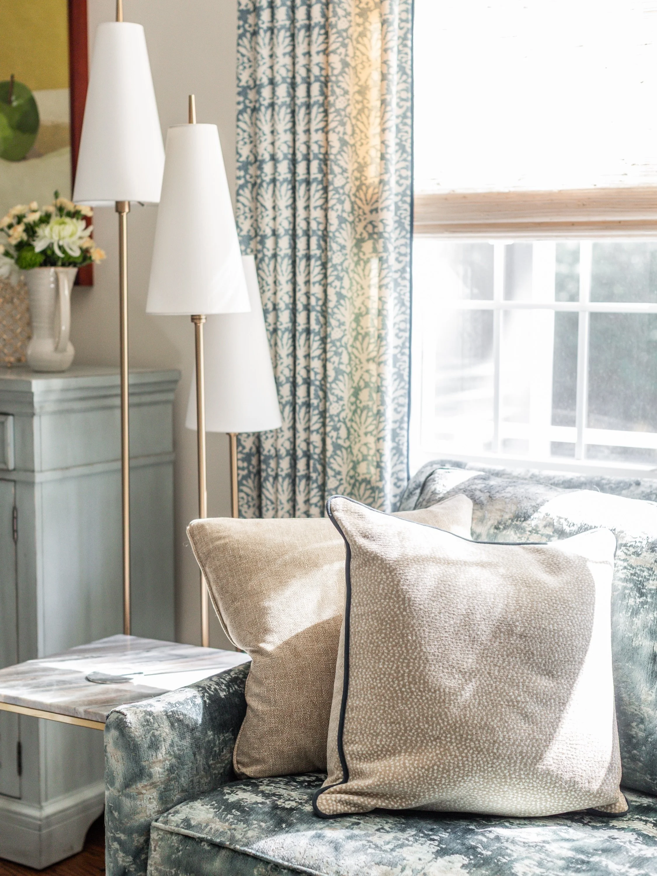 Wishing you a beautiful, relaxing summer weekend!

This client&rsquo;s living room, designed with help from our in-home specialist Diana Vicenti, is the perfect place to spend a weekend. Whether you&rsquo;re hosting friends and family or recharging a