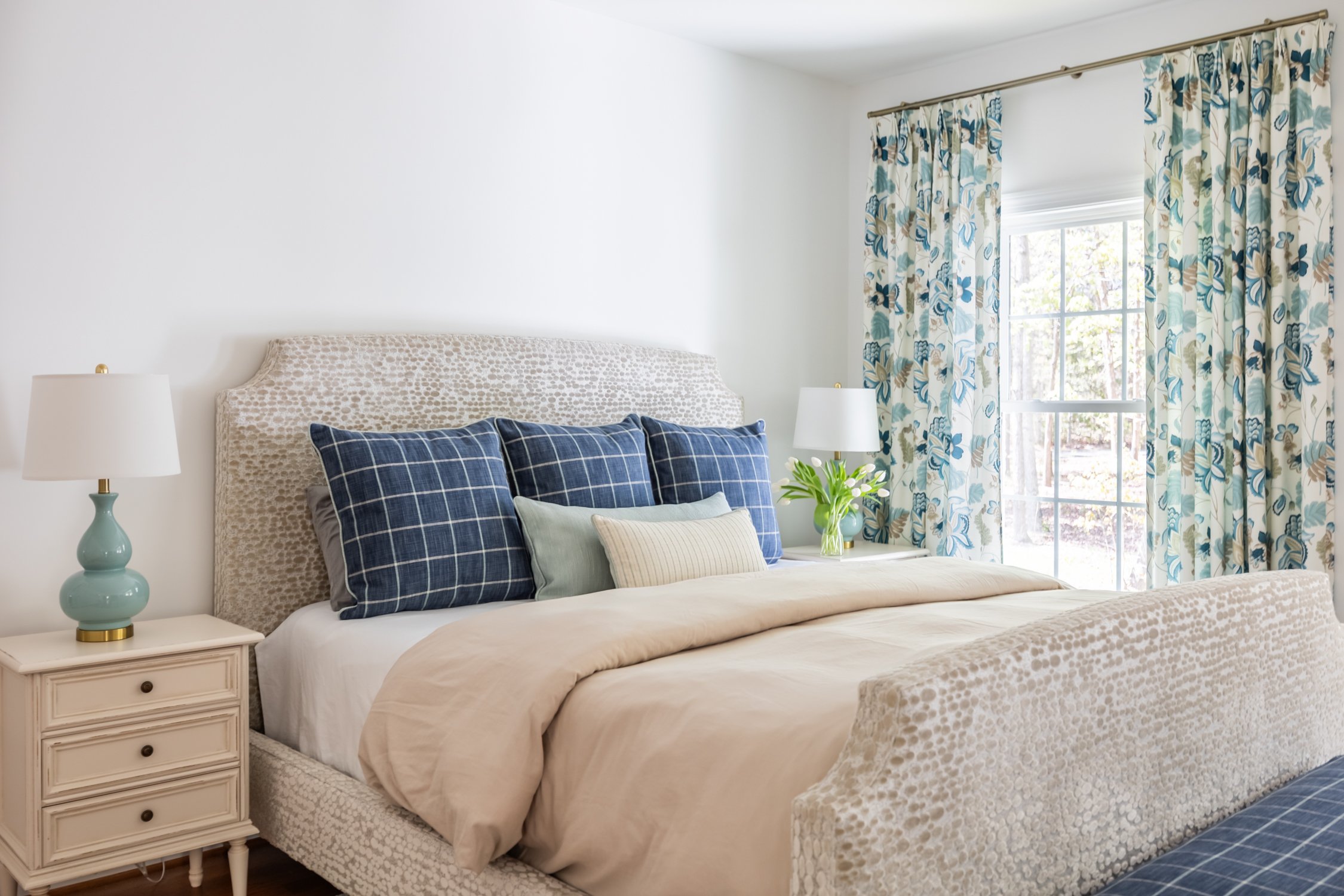 Lee Industries Furniture: Custom, Handcrafted and Made in the USA — U ...