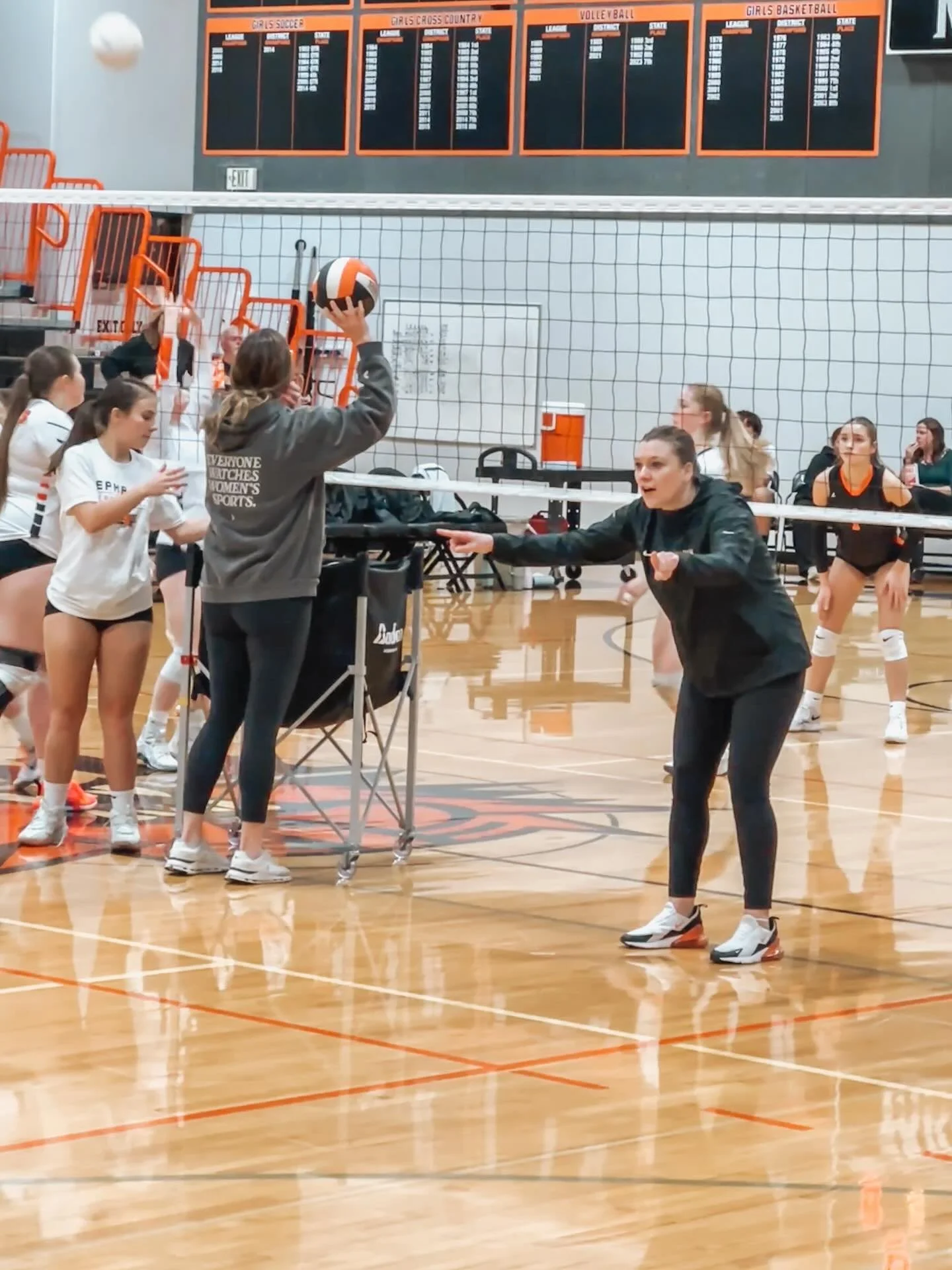 Coach Bre in her element 🐅🏐