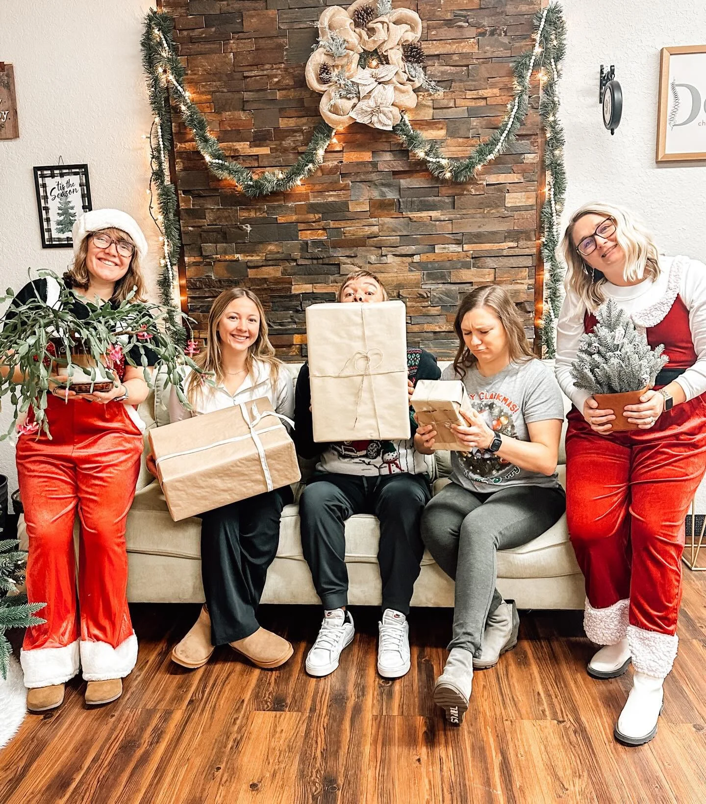 Merry Christmas Eve from the Devine crew 🎅🎄