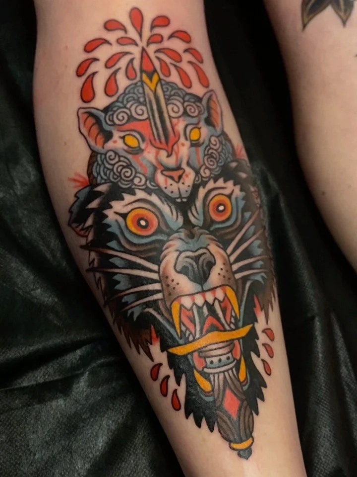 Treating phonies the right way with this wolf in sheep&rsquo;s clothing on the shin for my pal Caryn. You really persevered through this one homie, thank you! 
🐑 🐺 🗡️ 

Take a long walk on the beach at @sickleandmoontattoo