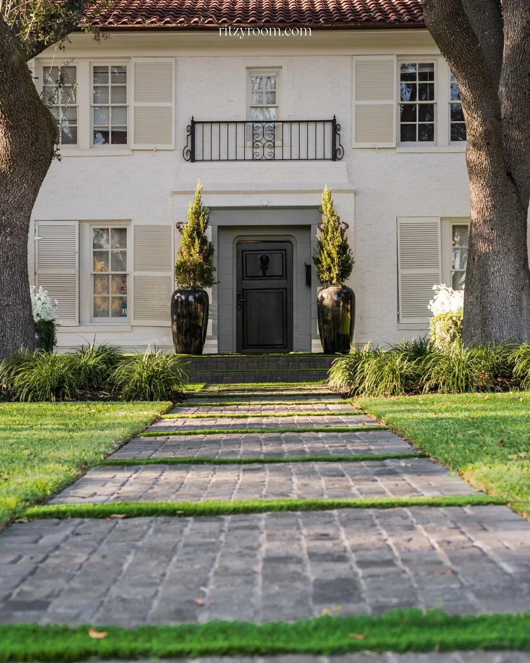 Remote work friendly: All Ritzy Room guests have access to an exclusive co-working space, including high-speed Wi-Fi and conference rooms. Maintain your productivity in a professional environment &ndash; and when you need a break, enjoy the adjacent 