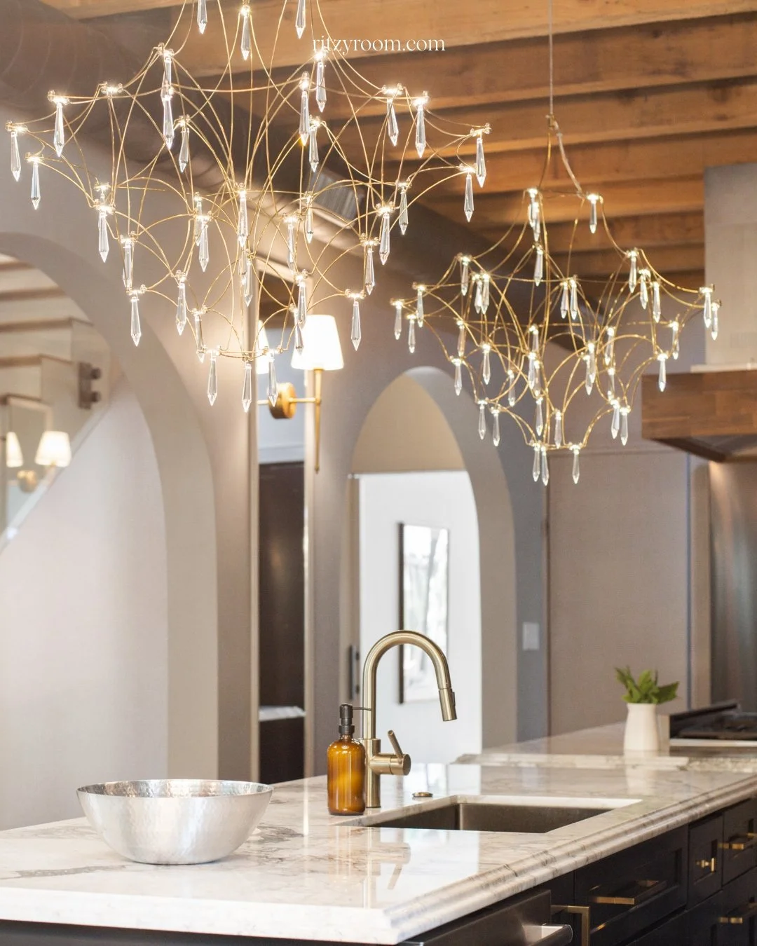 Calling all foodies and meal-preppers &ndash; our kitchens are fully equipped and ready for you. You&rsquo;ll find top-of-the-line appliances, cookware, and utensils in every unit. Granite countertops and stainless-steel appliances make cooking a ple