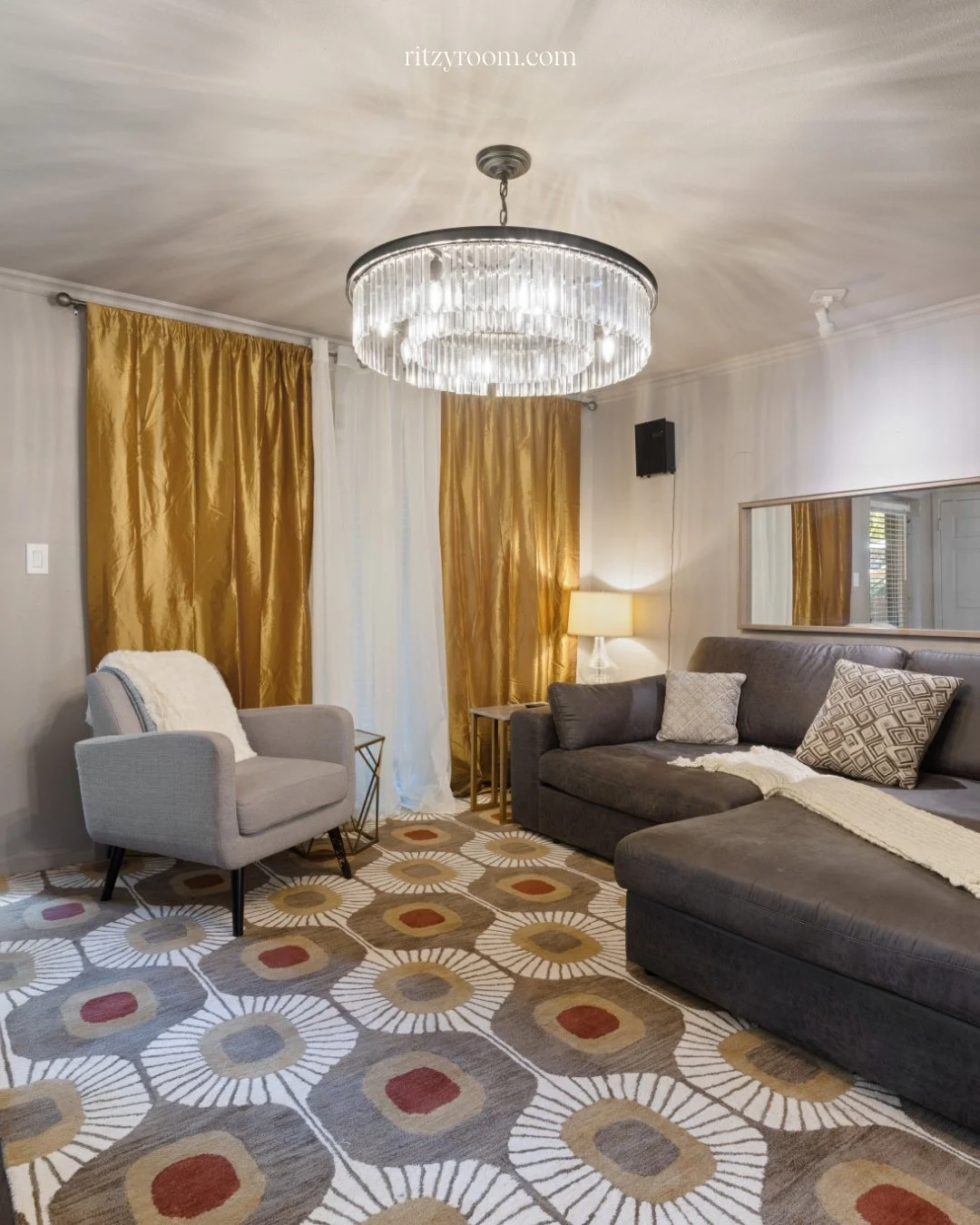 ✨ Executive Wellness Retreat with Patio &ndash; Your Stylish Urban Escape! ✨

Looking for fully furnished apartments near me with flexible stay options? This beautifully appointed condo is ideal for short term rentals, weekly rentals, and month to mo