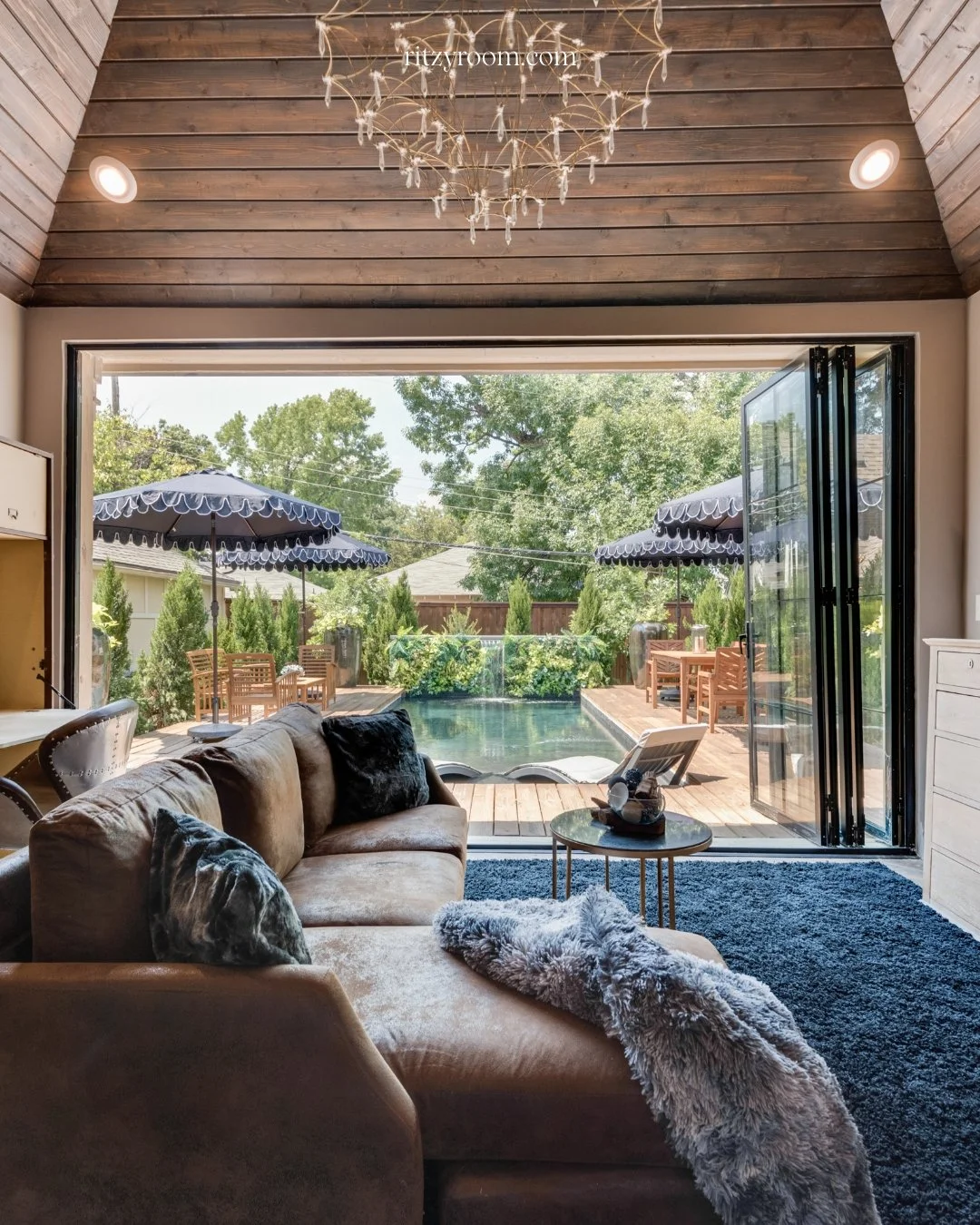 Find your perfect fit among our wide selection of properties. We have dozens upon dozens of unique furnished residences in Dallas &ndash; in fact, over 85 listings to choose from!

Need a quiet one-bedroom near the hospital? Got it. A trendy two-stor