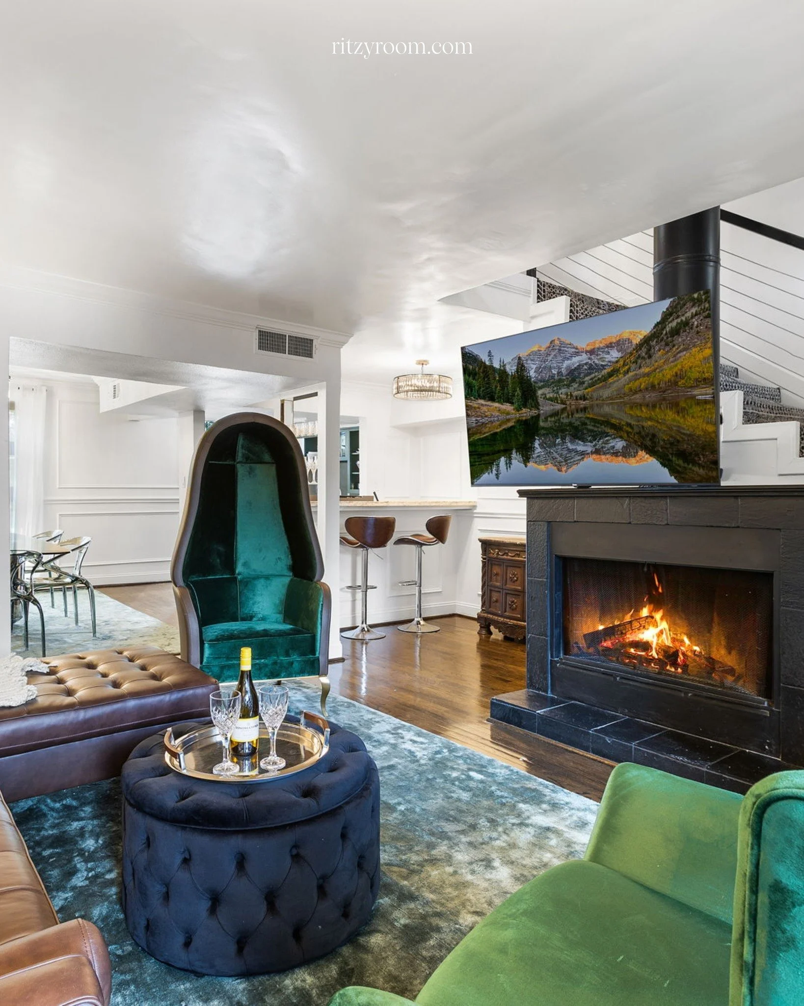 FIFA events call for comfortable, flexible stays. Our Dallas properties offer both: flexible booking (month-to-month) and stylish living (Egyptian cotton linens, spa-like bathroom). Plug in and relax &ndash; each Ritzy Room has high-speed Wi-Fi and a