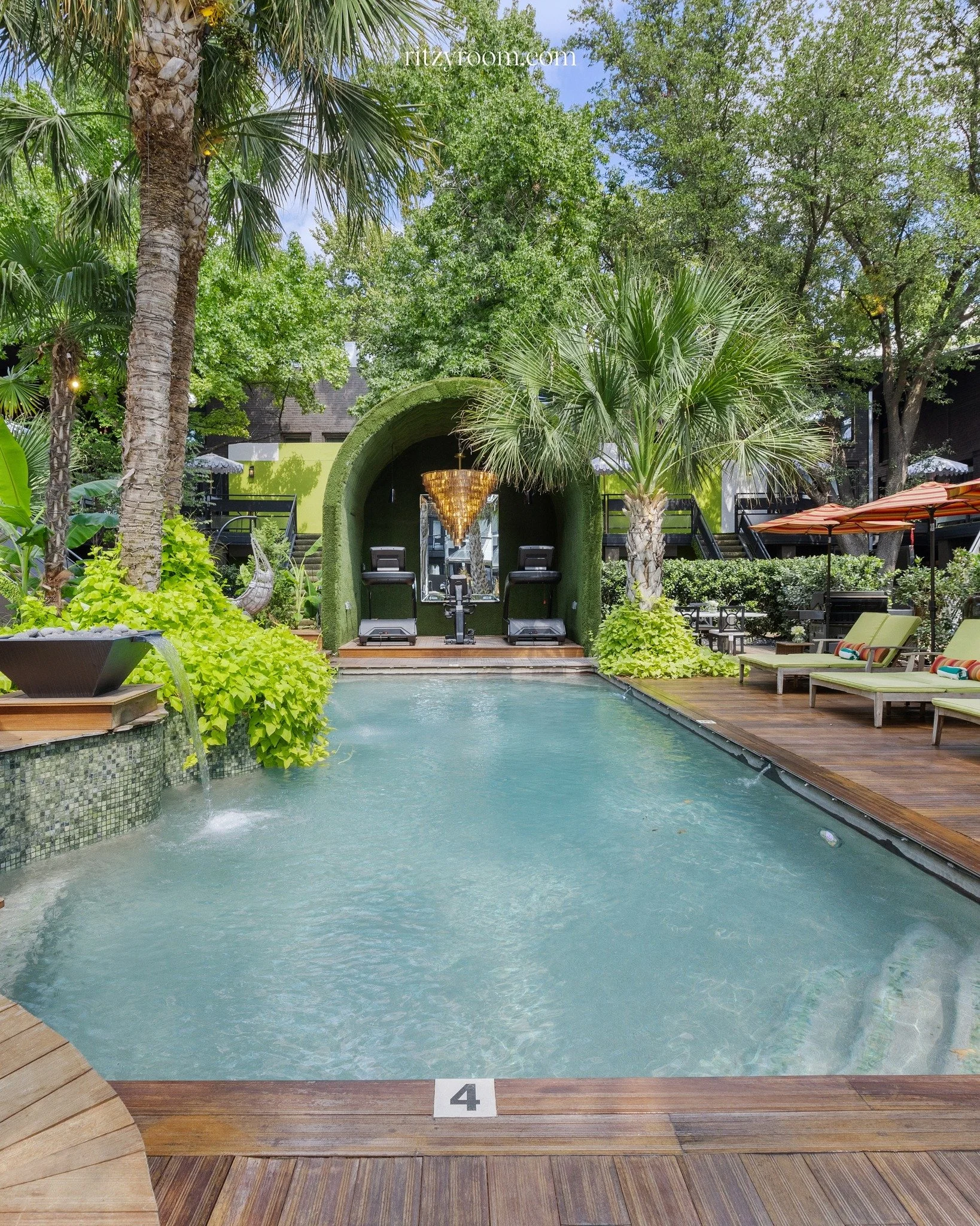 Train like an athlete. For the active fan, our wellness courtyard has a designated cardio/fitness area (stationary bikes, mini-gym). Work out before kickoff or do yoga by the fire pit at sunrise. Athletes-in-training and gym rats love our on-site ame