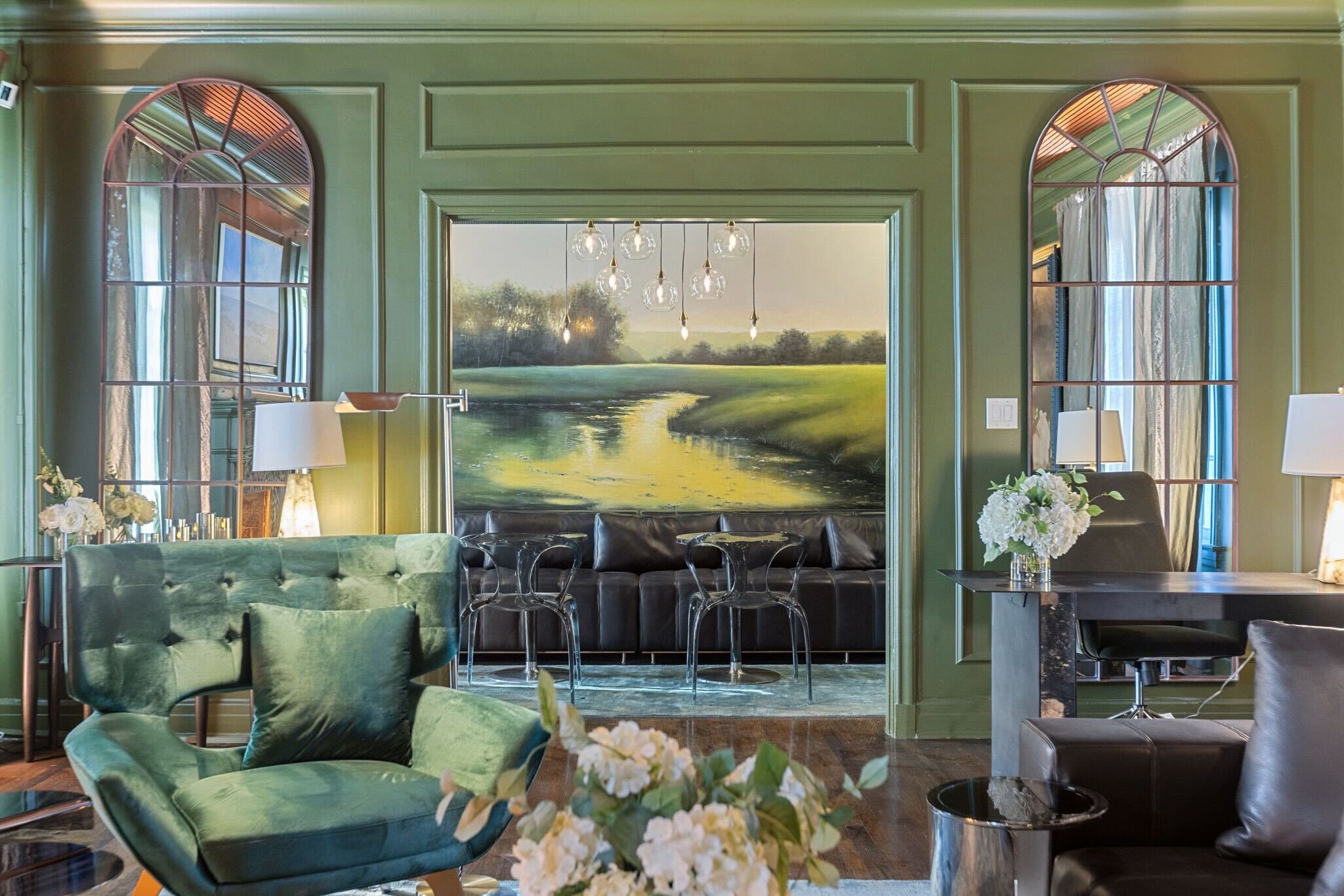 Video calls without the Wi‑Fi drama. High-speed Wi‑Fi is part of the stay&mdash;so your workflow keeps moving. 📶 #remotework #corporatehousing #extendedstay 

www.ritzyroom.com

#CorporateHousing #FeelAtHome #ExtendedStay #SantaFeTrail #CozyRetreat 