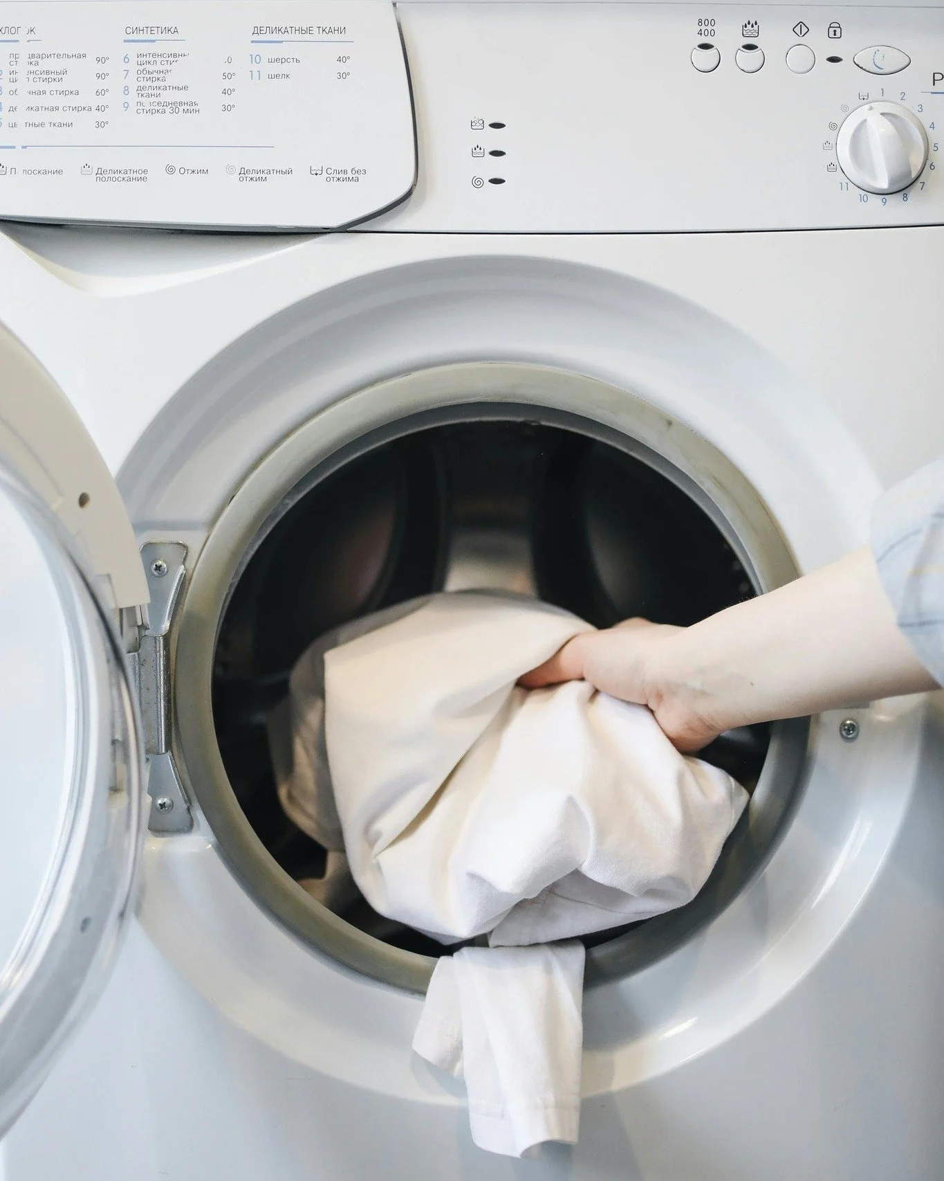 Laundry facilities included = one less errand during your work trip. 🧺 Book now. #furnishedapartments #businesstravel 

www.ritzyroom.com

#CorporateHousing #FeelAtHome #ExtendedStay #SantaFeTrail #CozyRetreat #VacationRental #VacationRentalresidenc