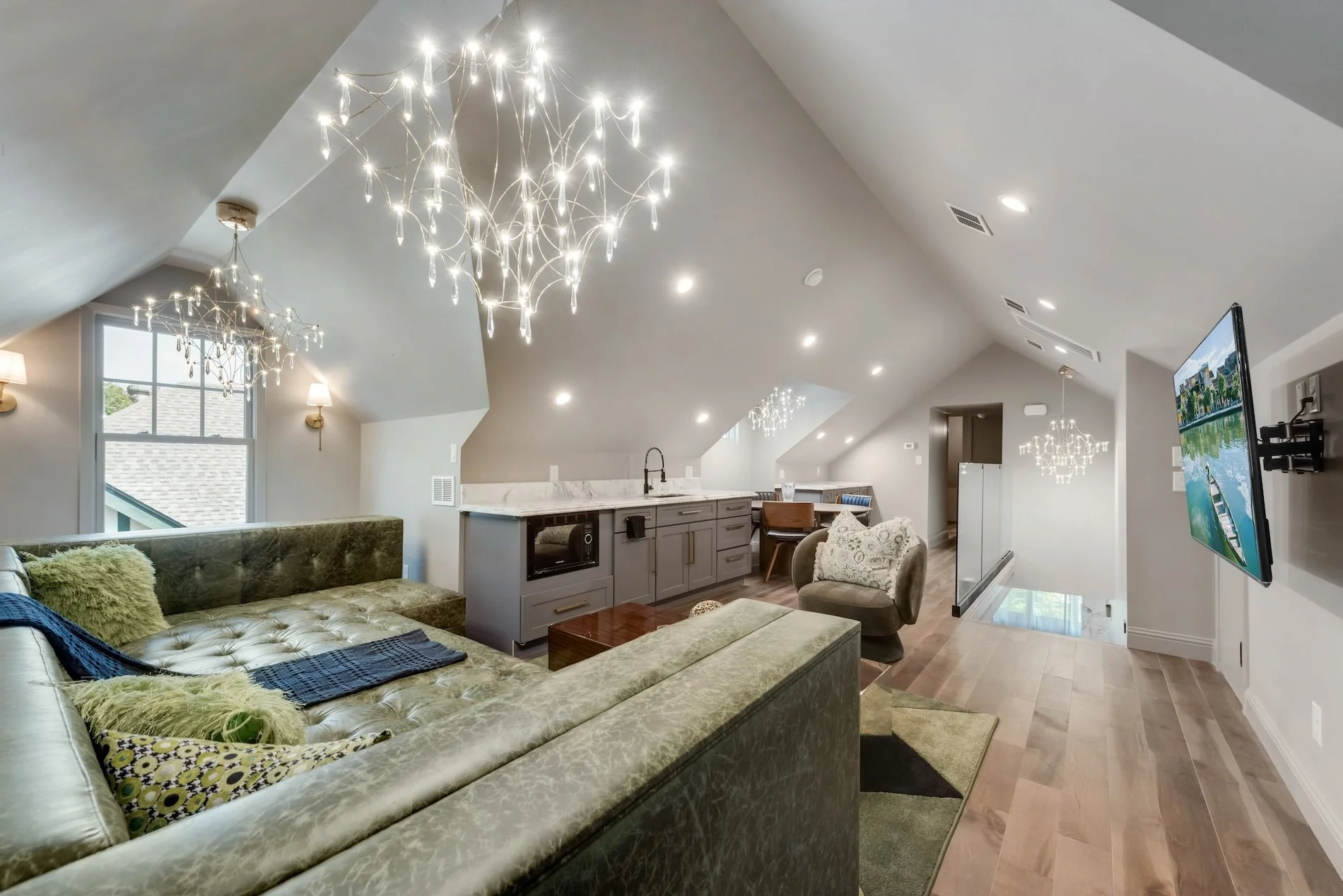 717_ridgeway_street_6026206_054.jpg