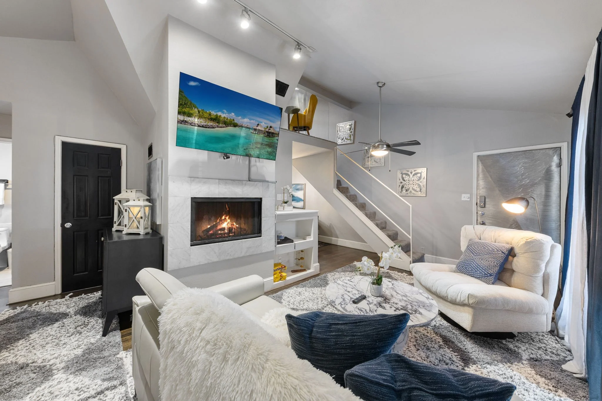 Week-long work trip or 30+ days&mdash;choose furnished apartments that scale with your schedule. Link in bio. #shorttermstays #extendedstay #corporatehousing 

www.ritzyroom.com

#CorporateHousing #FeelAtHome #ExtendedStay #SantaFeTrail #CozyRetreat 