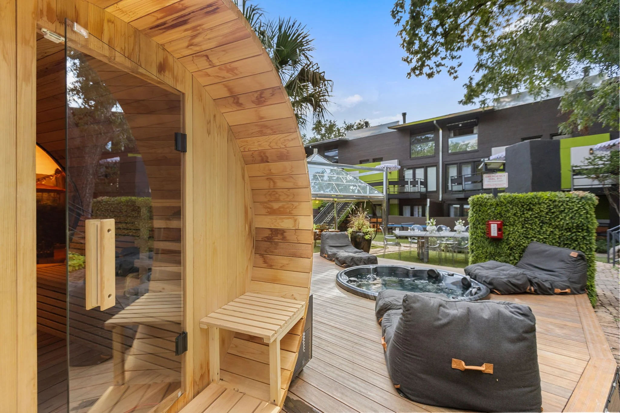 Long day of meetings? Some stays include access to wellness-focused spaces to reset. 🌿 DM for details. #extendedstay #businesstravel 

www.ritzyroom.com

#CorporateHousing #FeelAtHome #ExtendedStay #SantaFeTrail #CozyRetreat #VacationRental #Vacatio