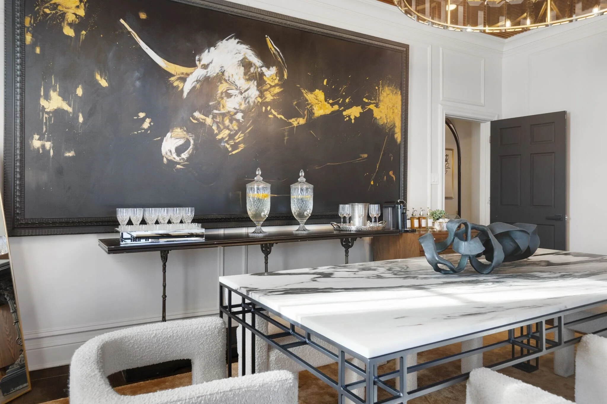 You shouldn&rsquo;t have to choose between productivity and comfort on business travel. The site highlights high-speed Wi‑Fi and in-home workspaces designed to support video calls and project work. Check availability.

www.ritzyroom.com

#CorporateHo