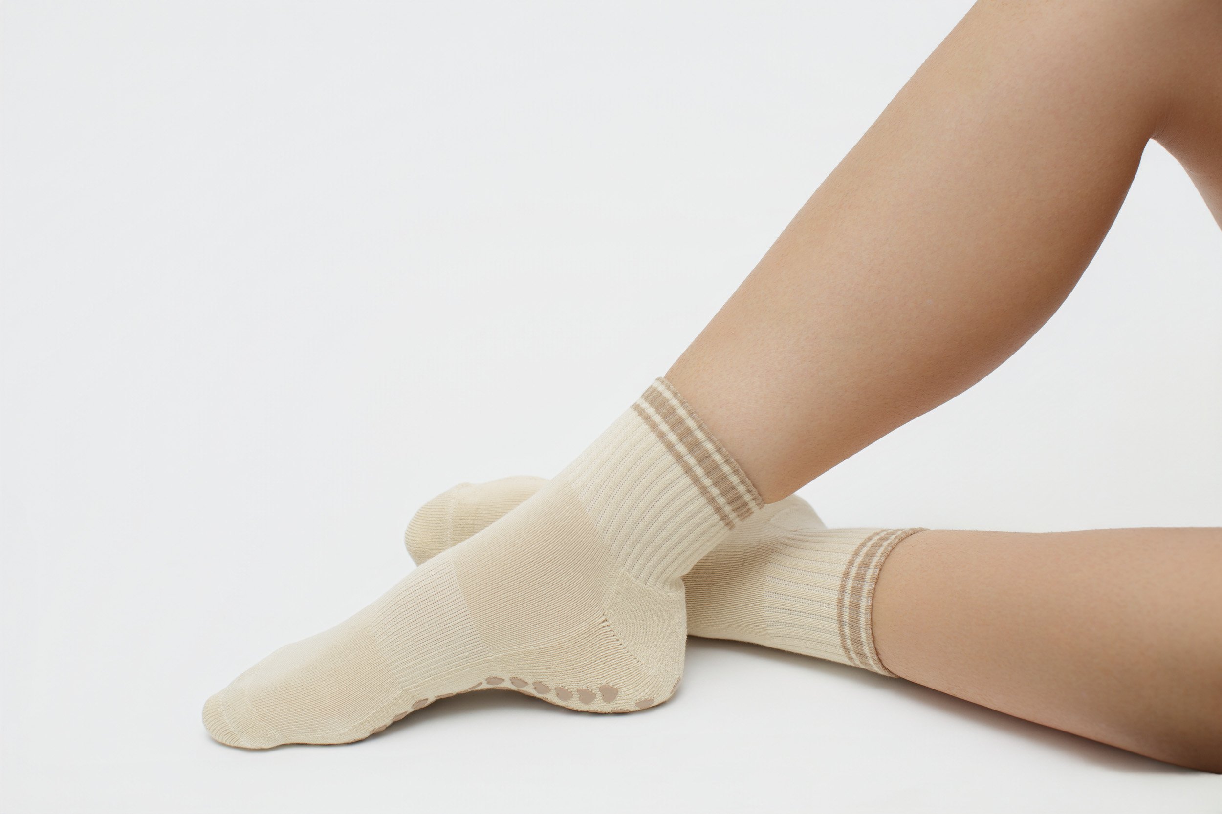 beige-pilates-sock-feet-and-legs.JPG