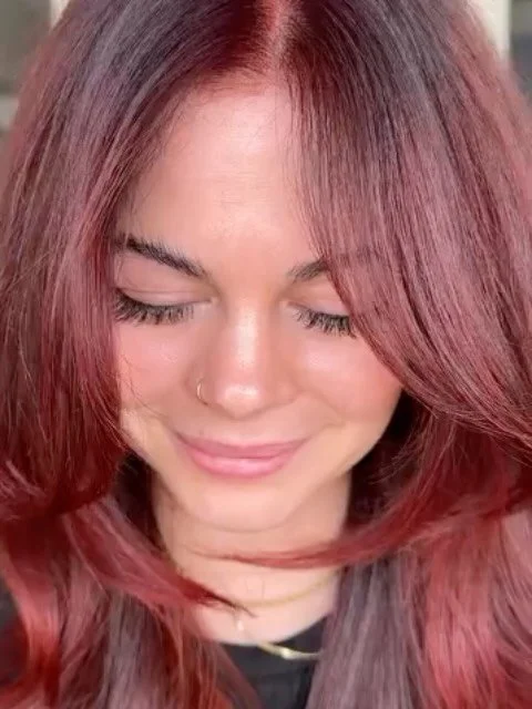This fall transformation by @jeanniepattonhair must be your sign to book your fall hair appointment! 🍂🍁🎃

Bonus: you can enter our raffle contest to win⬇️ 
Just post a pic of your new fall hair, tag @onstage.hairsalon using #onstagesznofchange 🥰
