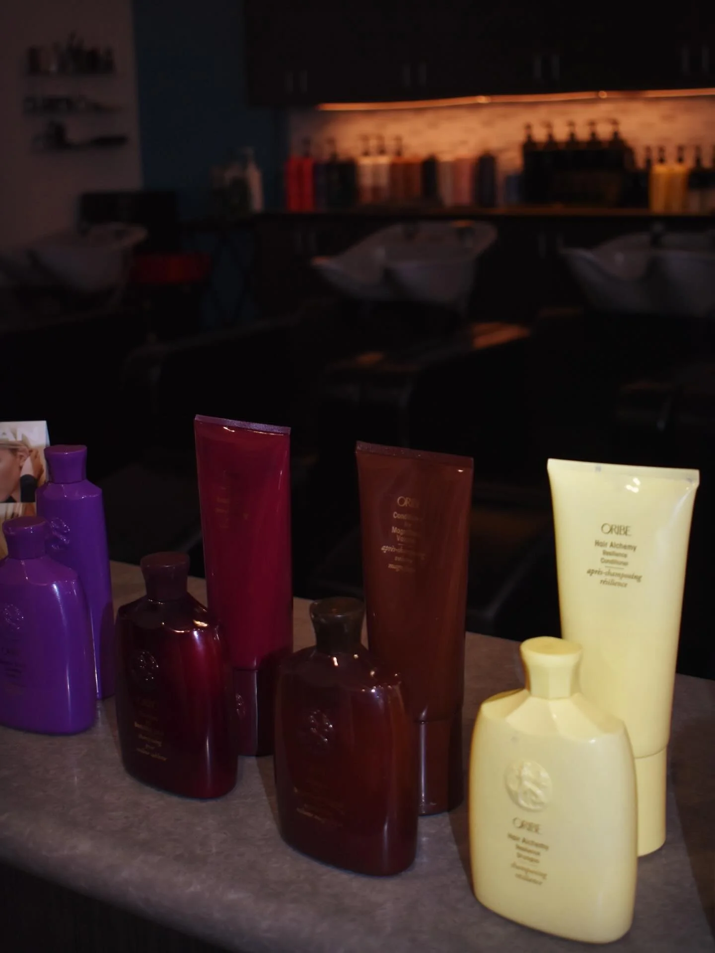 Stay warm &amp; safe this weekend! 🫶🏻 
We will be open Saturday 9am-4pm &amp; closed on Sunday - Monday ✨ Reach out to us if you have any concerns!