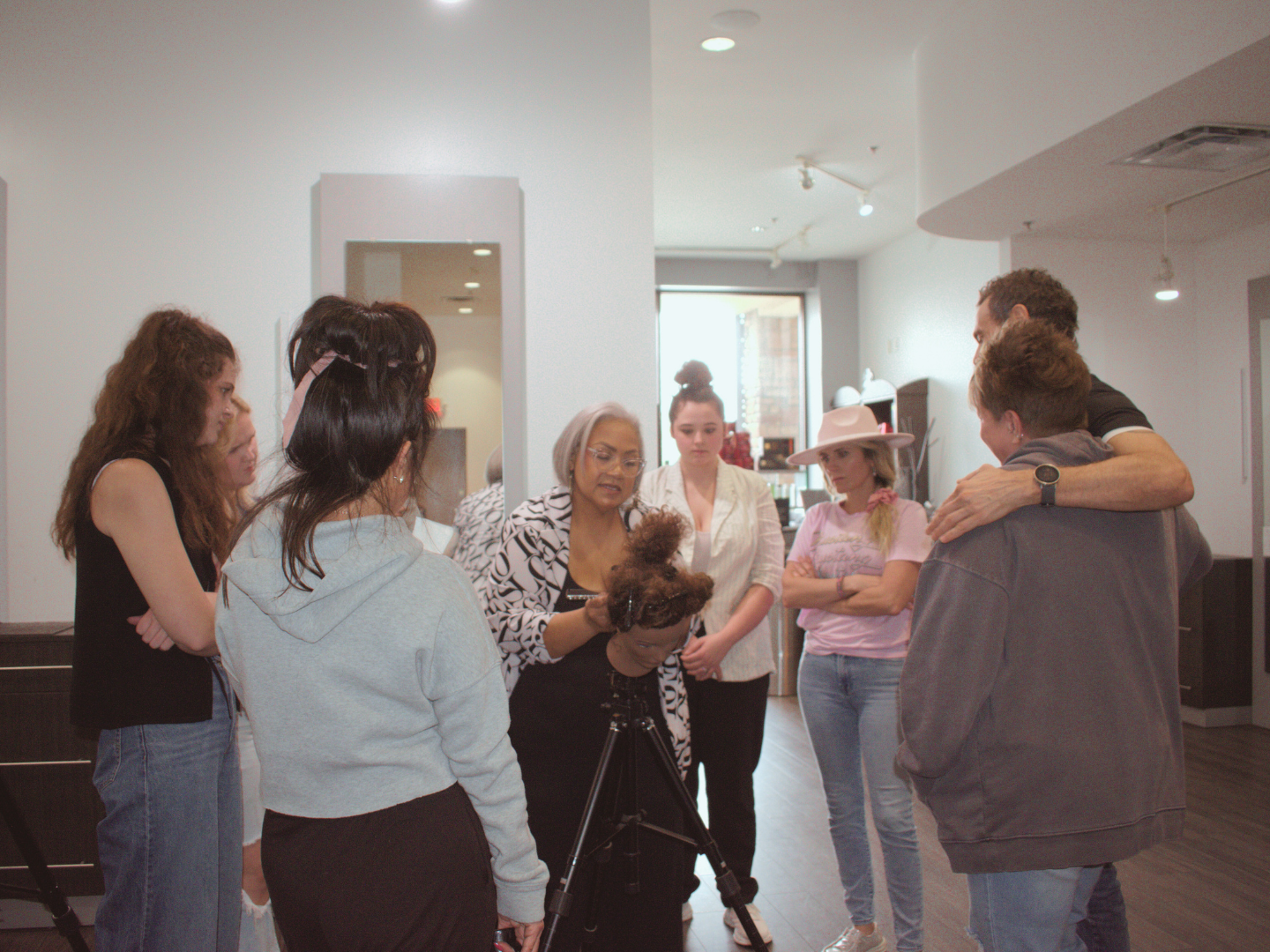 We had a Dimensions 101 class with the lovely and talented Vanessa Williams, Wella Educator and Master Color Expert! 

Starting with a guide to a thorough consultation, Vanessa taught our stylists how to create depth, light, and movement as we dove d