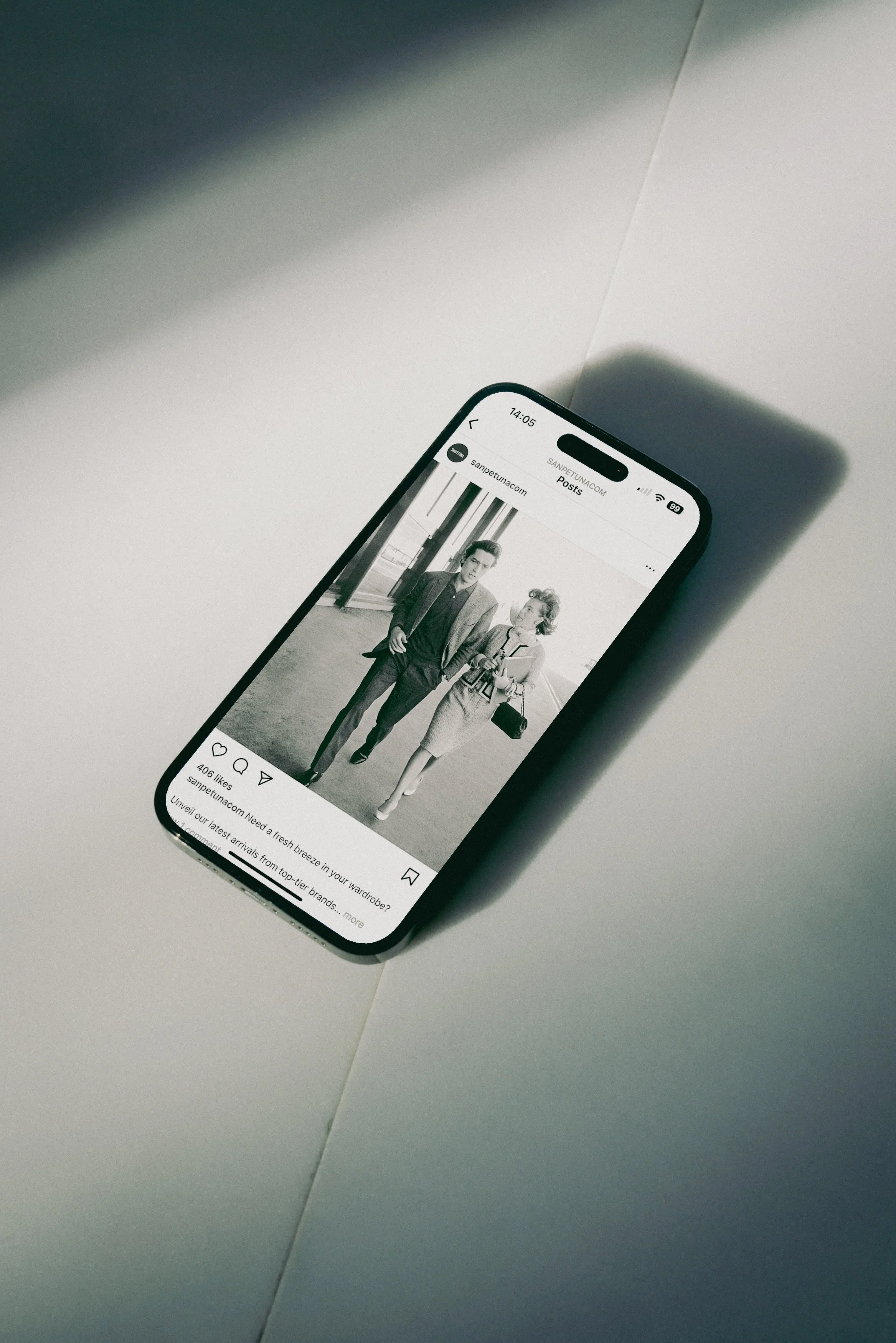 MM_Phone_PH-H-01-3.jpg