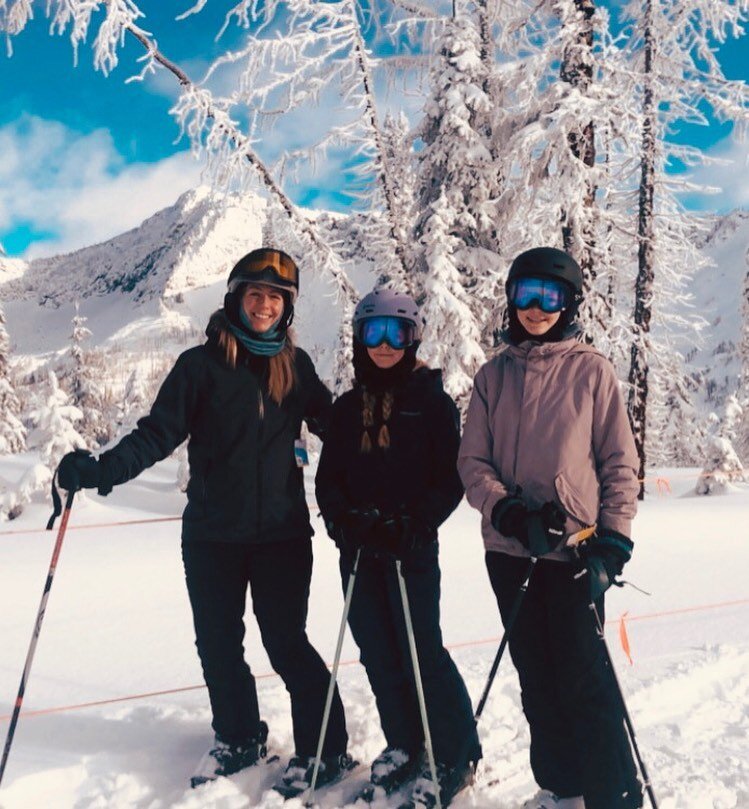 Back on the slopes! It&rsquo;s our fourth season here in British Columbia and I&rsquo;m so grateful. I am in awe every time we drive up Whitewater mountain- the trees, the peaks, the snow (and poutine) are next level 😊